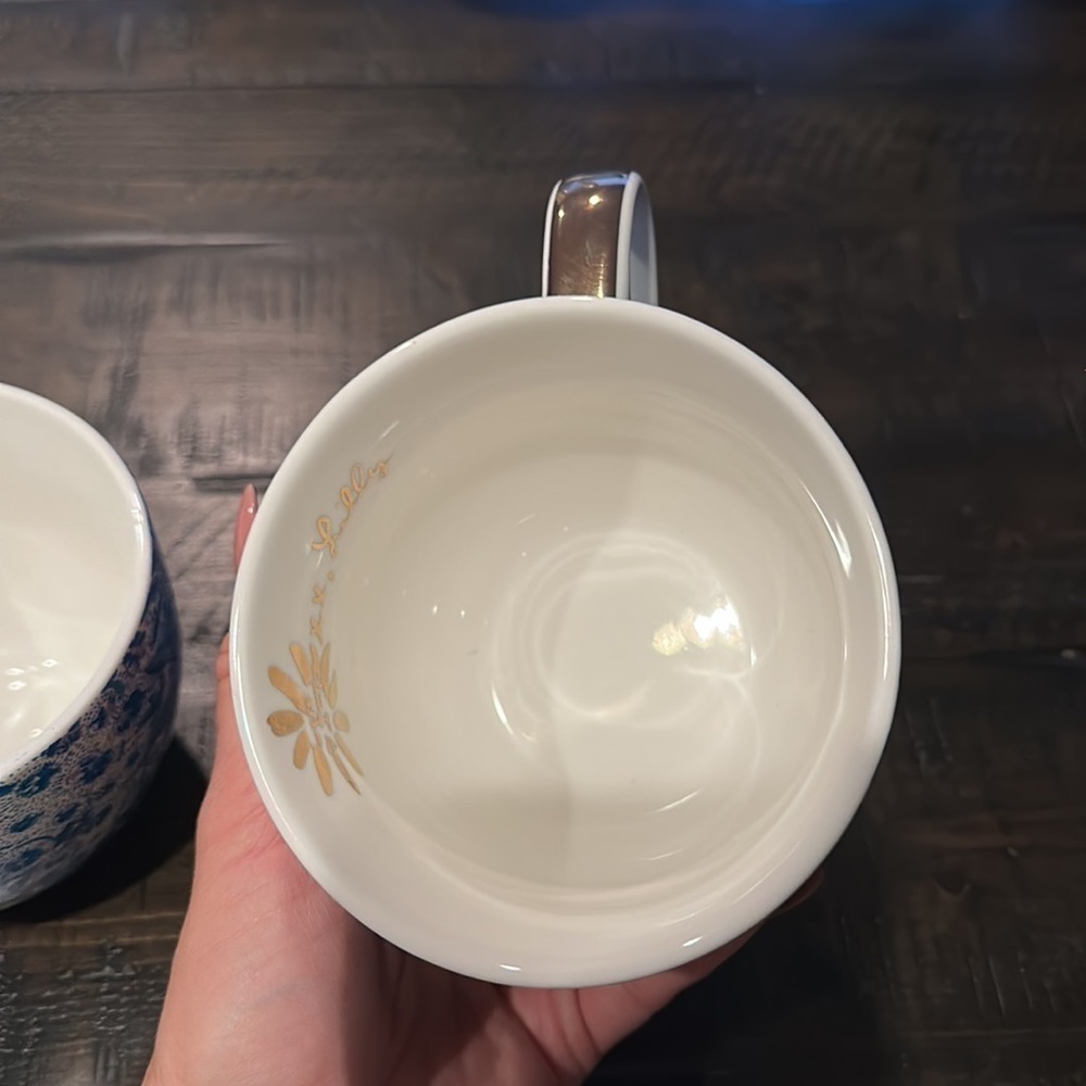 Lilly Pulitzer Tiger XX Lily Blue Floral Two 12oz Coffee Mugs Tea Cups Collector - Picture 12 of 16